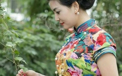 澡池里强摁做开腿呻吟H